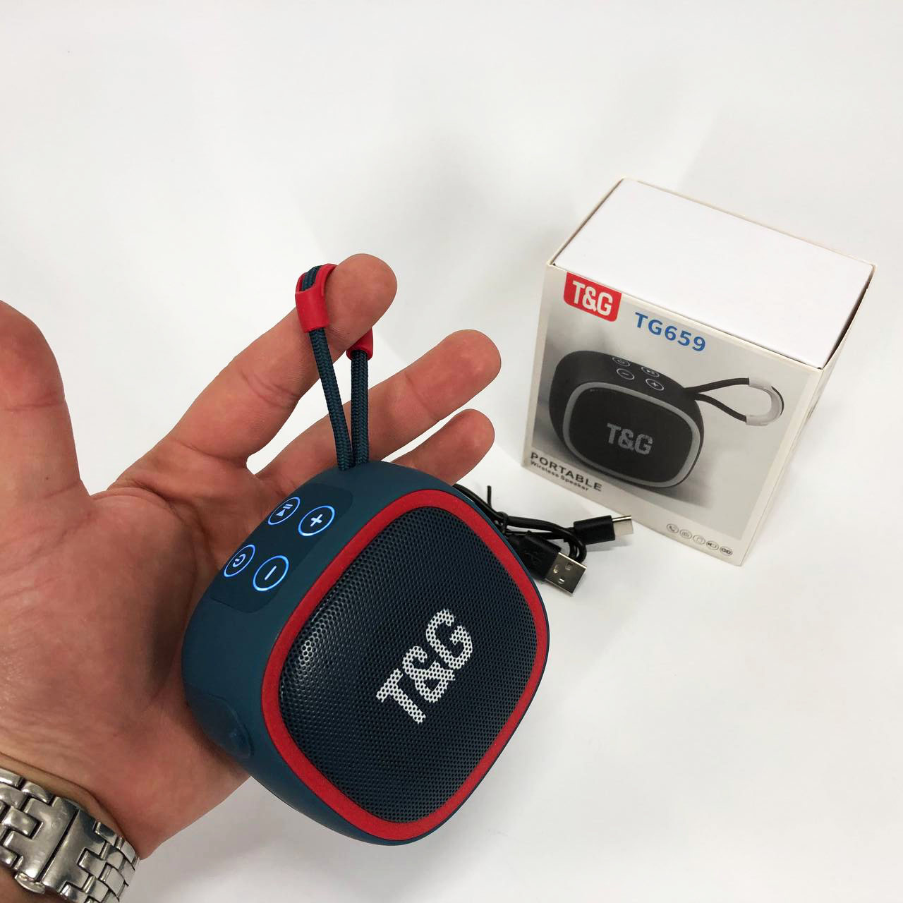 Портативна Bluetooth-колонка TG659 з ремінцем синього кольору та підсвічуванням - Зображення 2