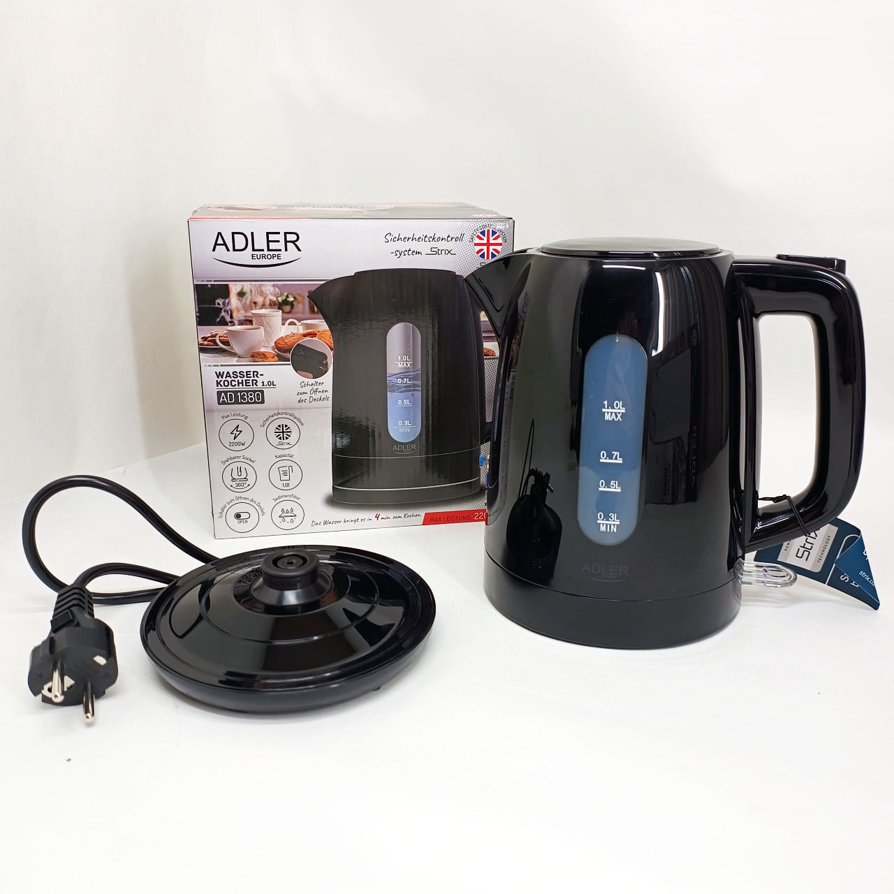 Електрочайник Adler AD 1380B 1 л 2200 Вт чорний - Зображення 3