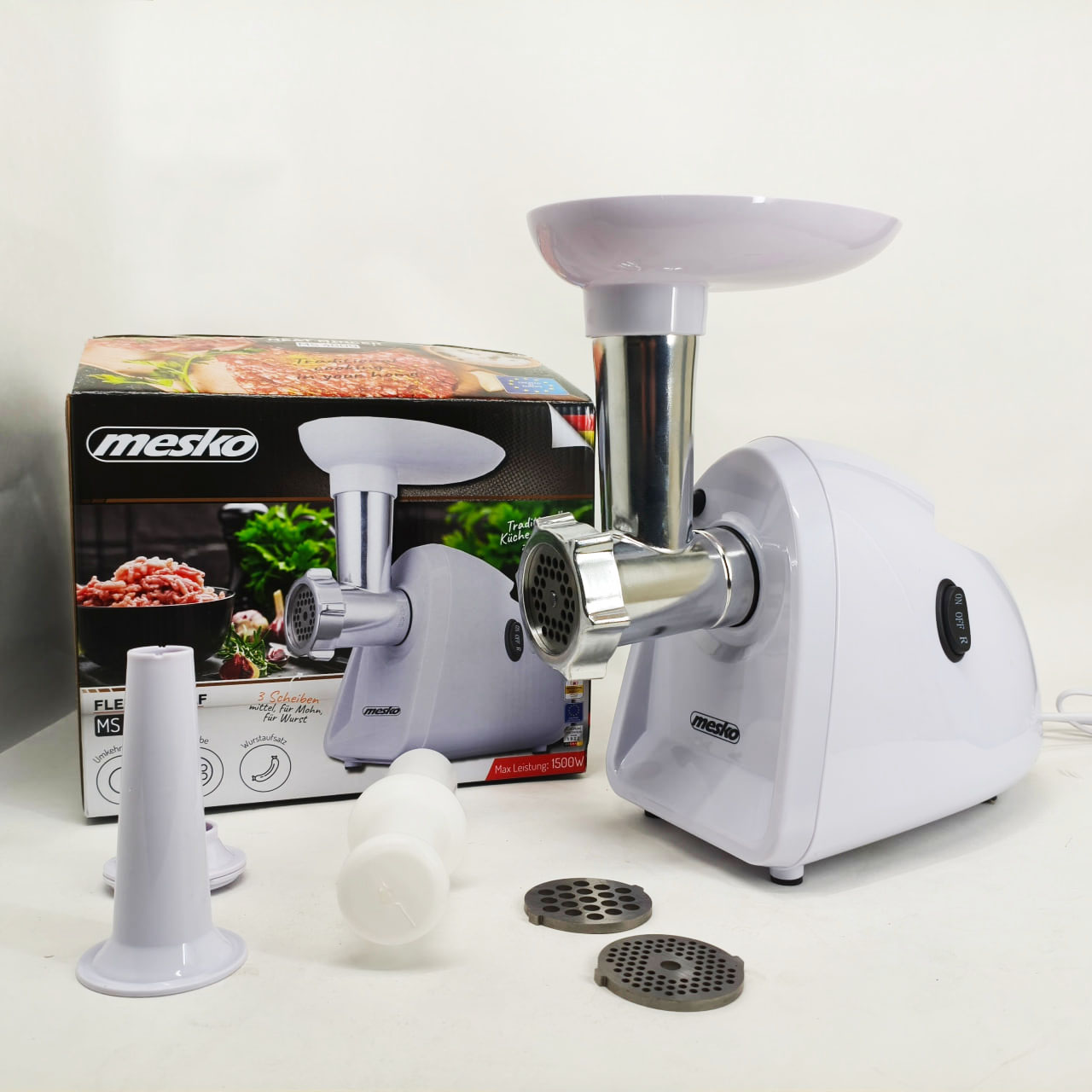 М’ясорубка Mesko MS 4809 1500 Вт - Зображення 3