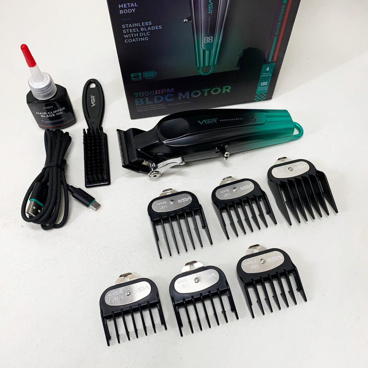 Акумуляторна машинка для стрижки VGR V-662 зелена - Зображення 6