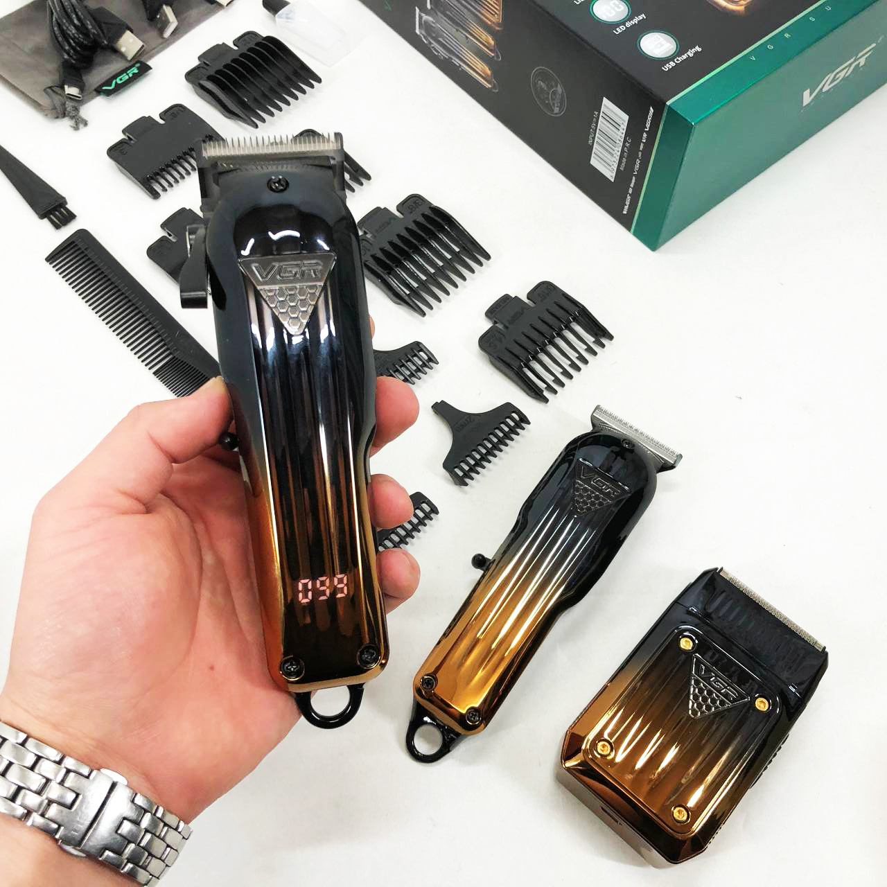 Акумуляторна машинка VGR V-644 3в1 для стрижки - Зображення 3