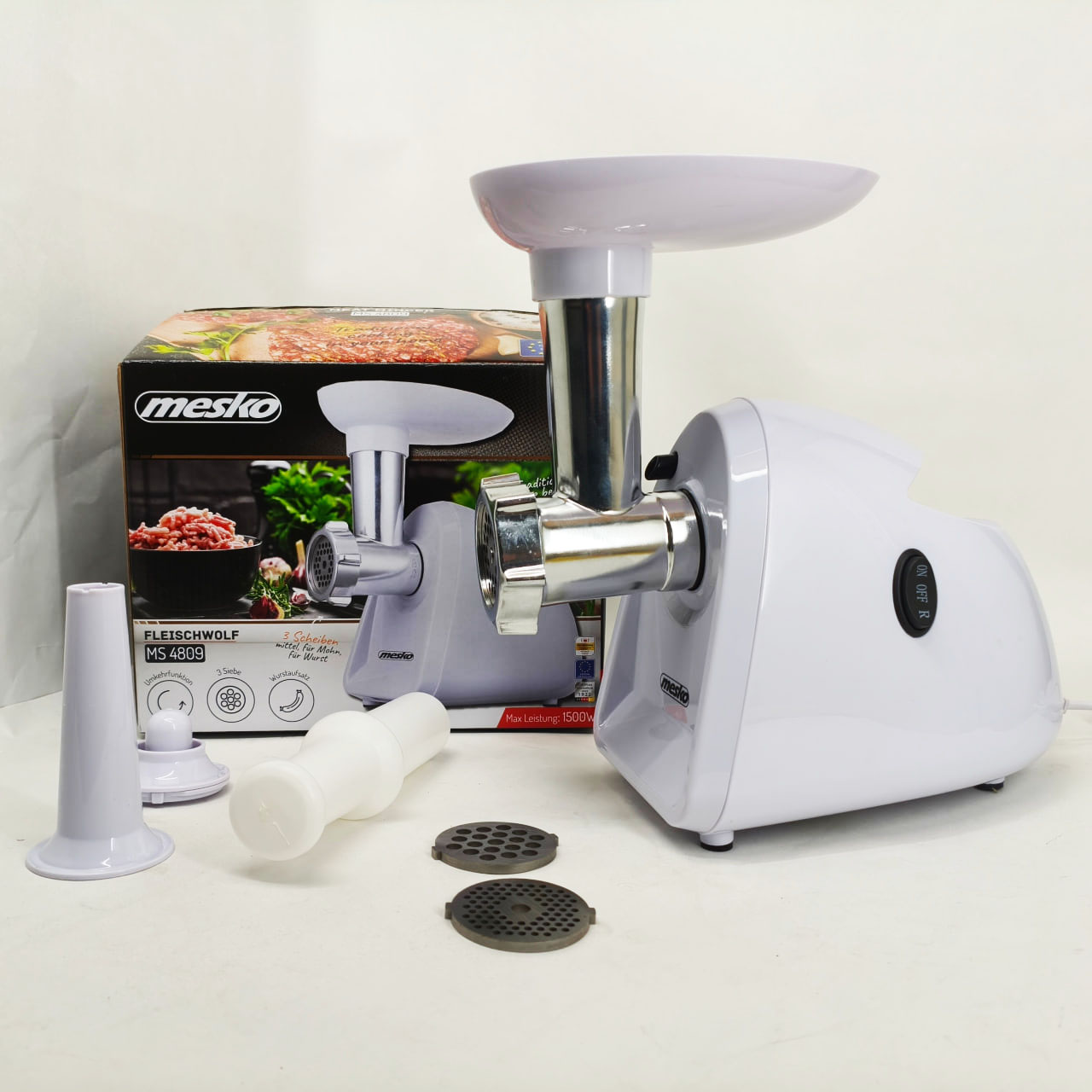 М’ясорубка Mesko MS 4809 1500 Вт - Зображення 5