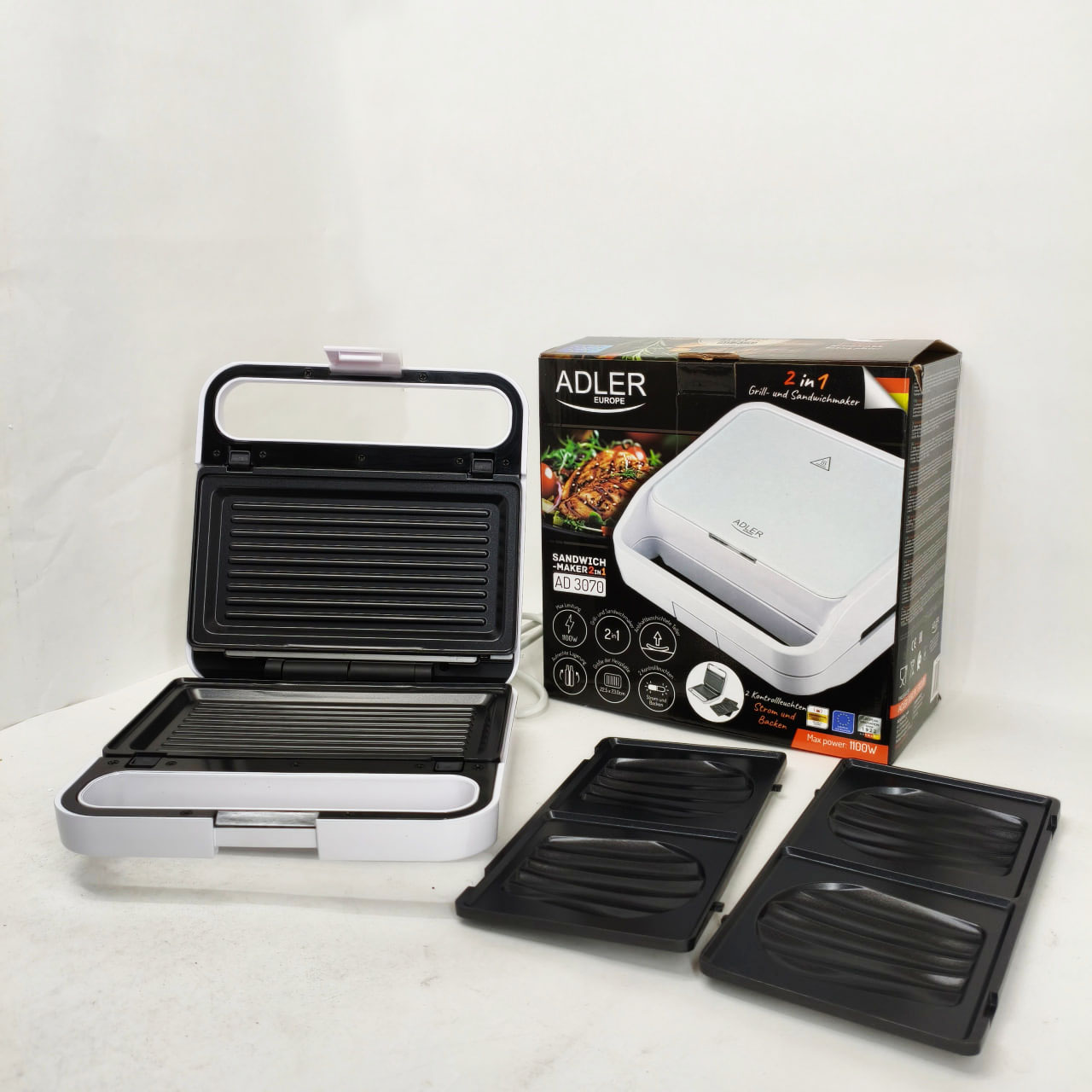 Бутербродниця Adler AD 3070 2в1 1100 Вт White - Зображення 4
