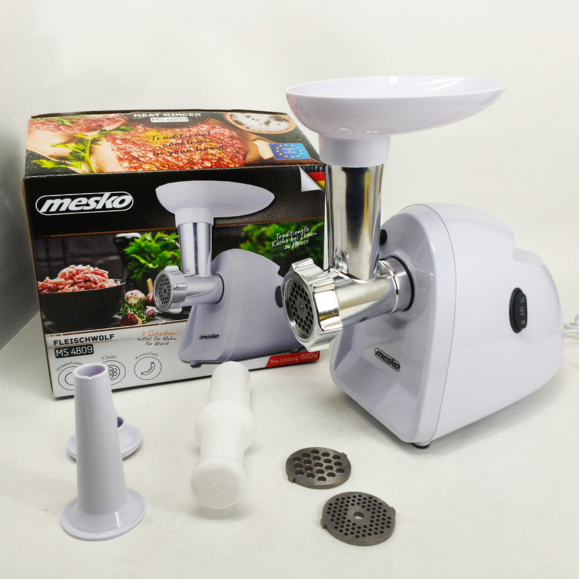 М’ясорубка Mesko MS 4809 1500 Вт - Зображення 4